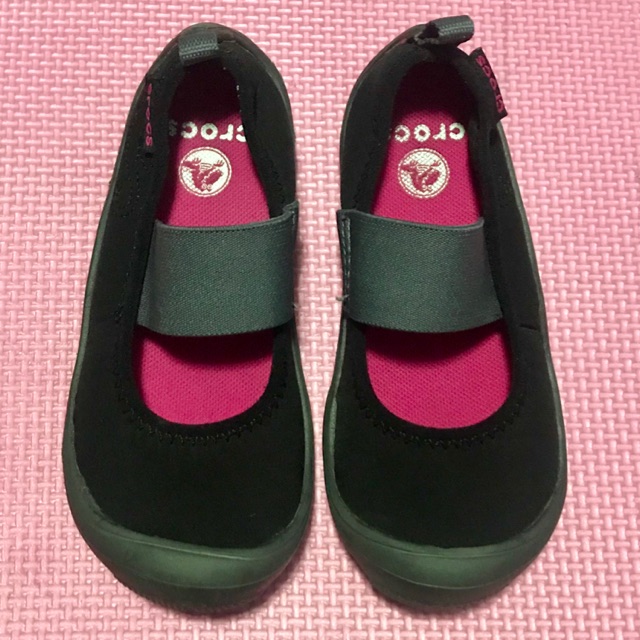 doll crocs