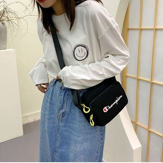 Champion's Imitation Embroidered Logo Shoulder Bag Unisex Excellent Bag with High Quality Material