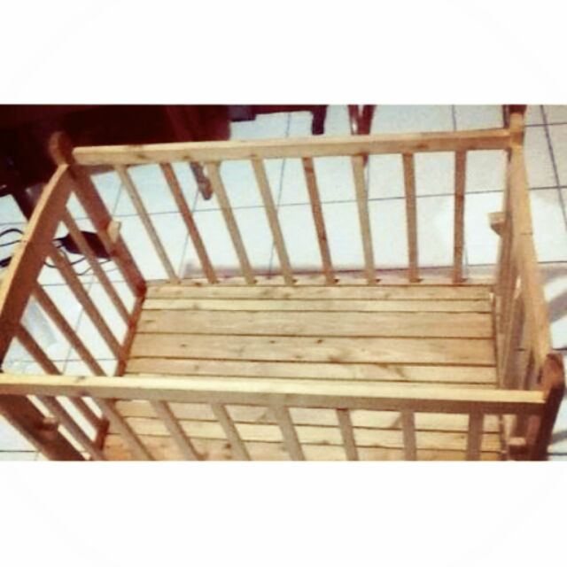 wooden crib for sale