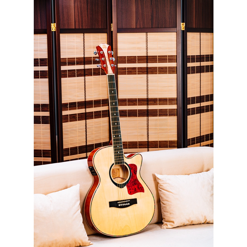 Slick 09 Baybayin 40'Inches Acoustic Guitar with Preamp Tuner Fishman Shopee Philippines