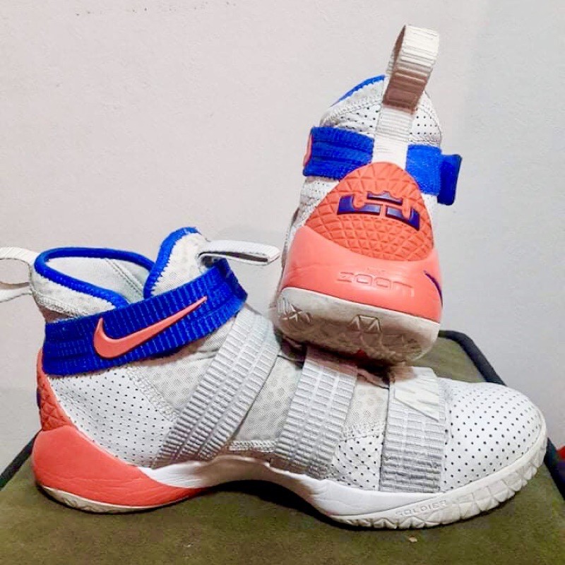 lebron shoes size 11