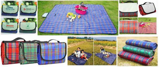 thick picnic rug