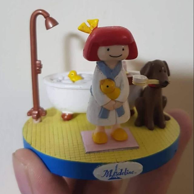Madeline Miniature Figure Shower Bathtub with Dog | Shopee Philippines