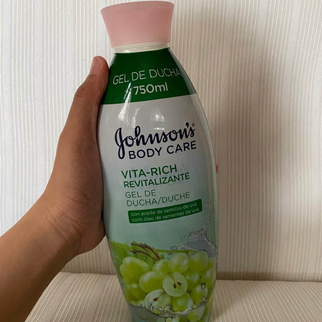 Johnson’s Body Care VitaRich Revitalizing Body Wash in 750ml Shopee