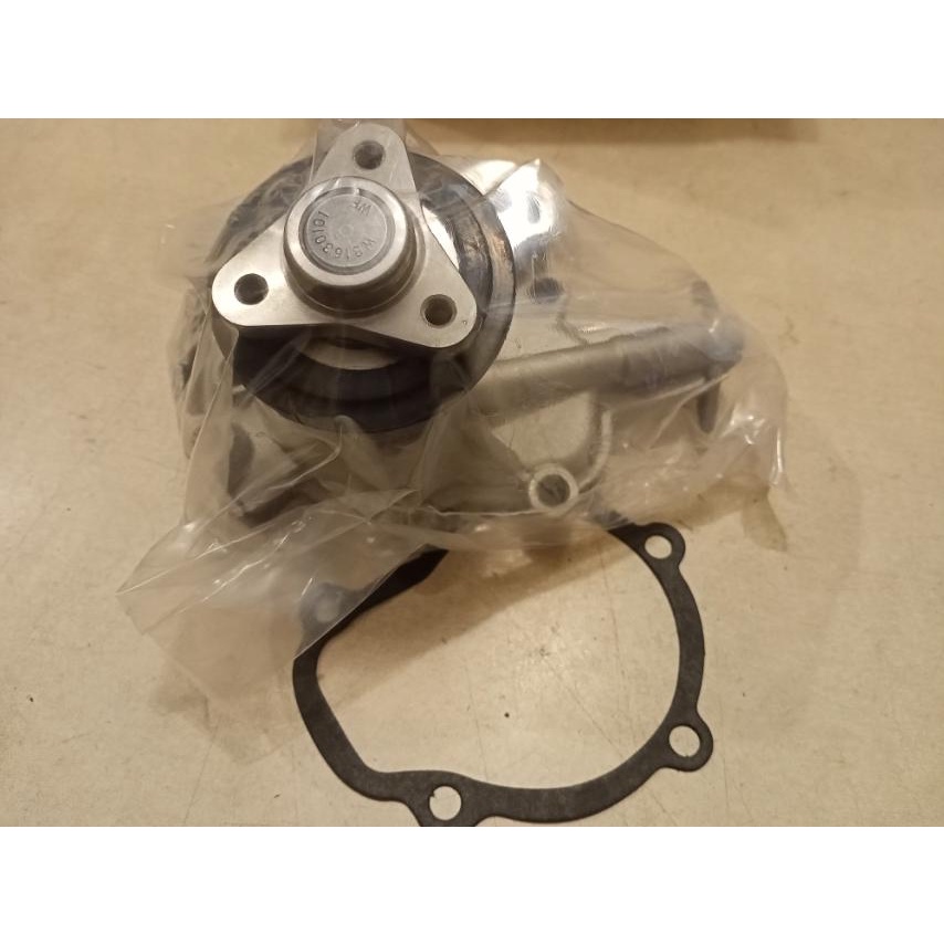 water pump (3 holes) for DA52 DB52 DA62 suzuki multicab Big eye model ...