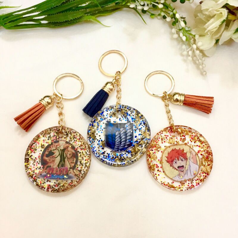 ANIME ROUND RESIN KEYCHAIN (NARUTO, HAIKYUU AND DEMON SLAYER) Shopee