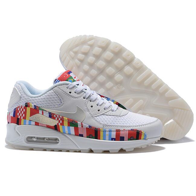 nike air max plus international flag