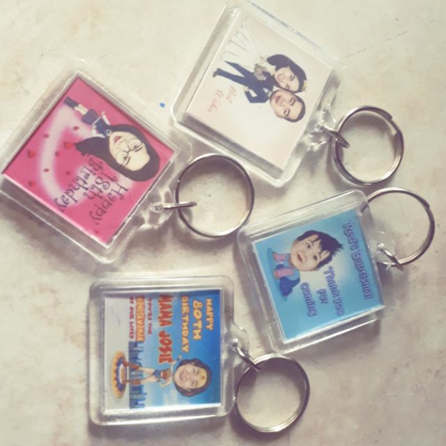 personalized souvenir keychains