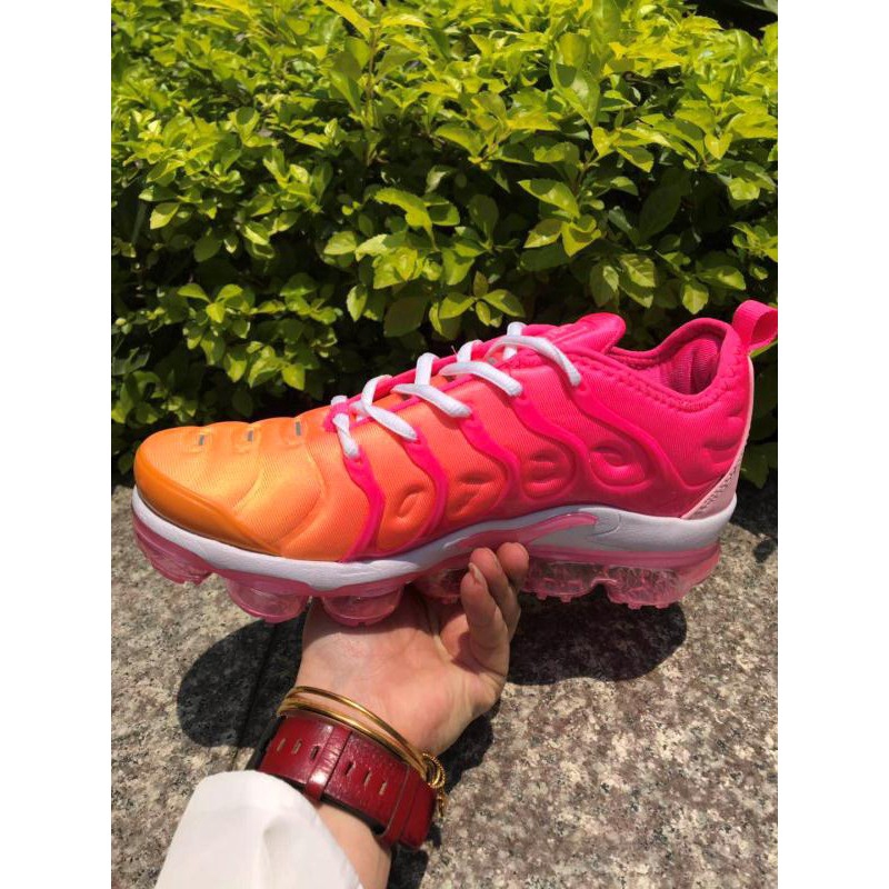 vapormax plus pink and orange