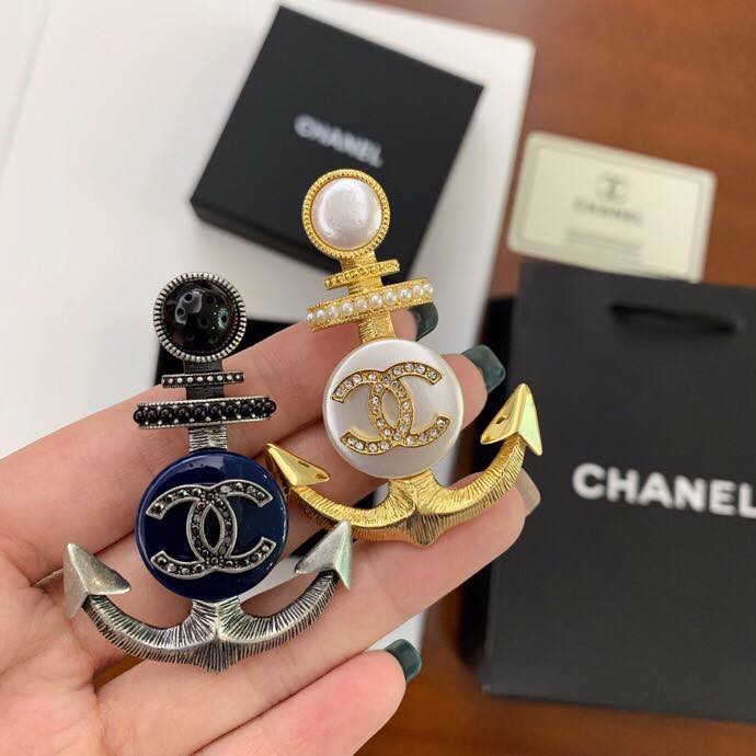 High quality Chanel 18 anchor brooch | Shopee Philippines