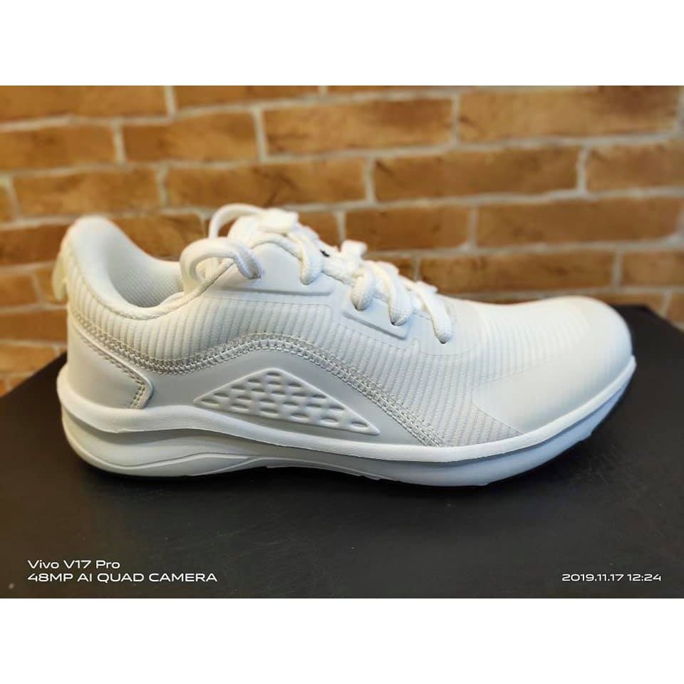 world balance white shoes 2019
