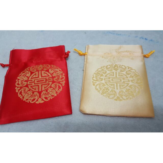 red pouch chinese new year