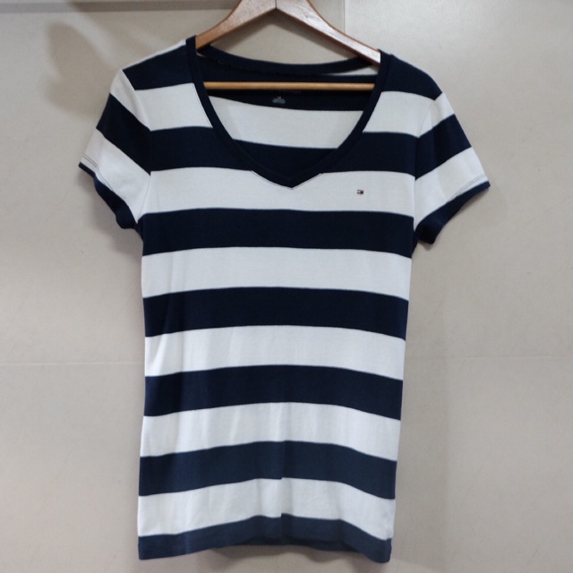 tommy hilfiger v neck shirt