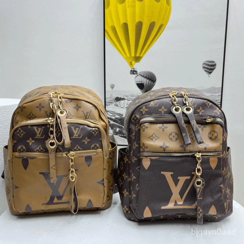 Louis_Vuitton_ Casual Chic Explosive Backpack Elegant and Delicate