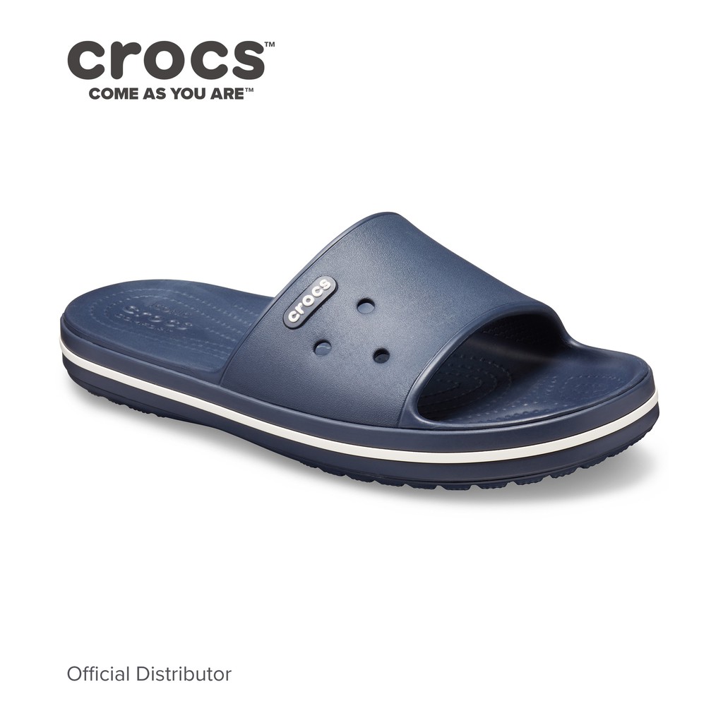athletic crocs