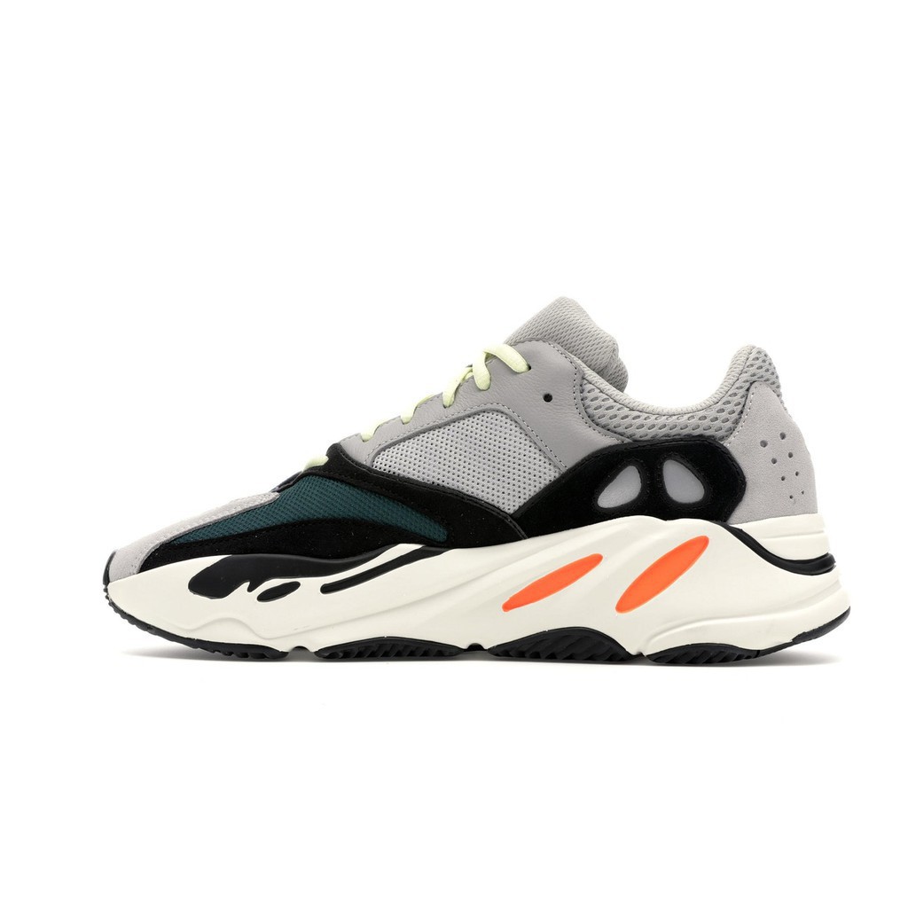 adidas yeezy 700 ultimo modello