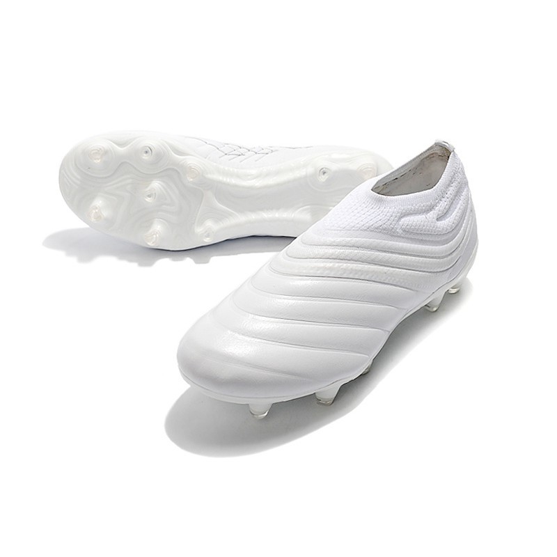 high top soccer shoes