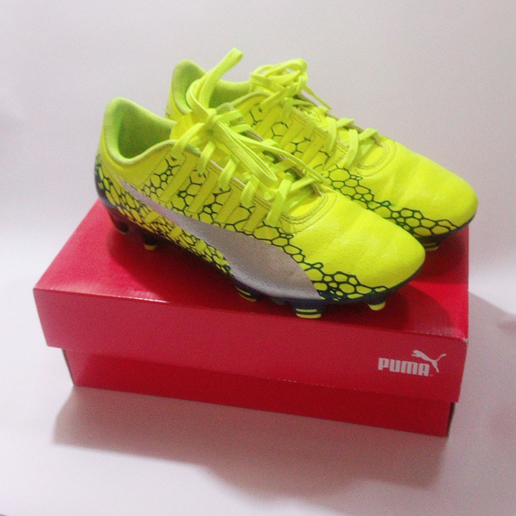 Authentic PUMA Soccer Shoes for kids 