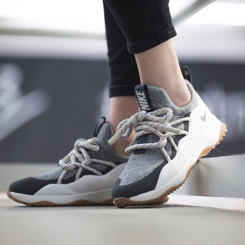 nike city loop women's