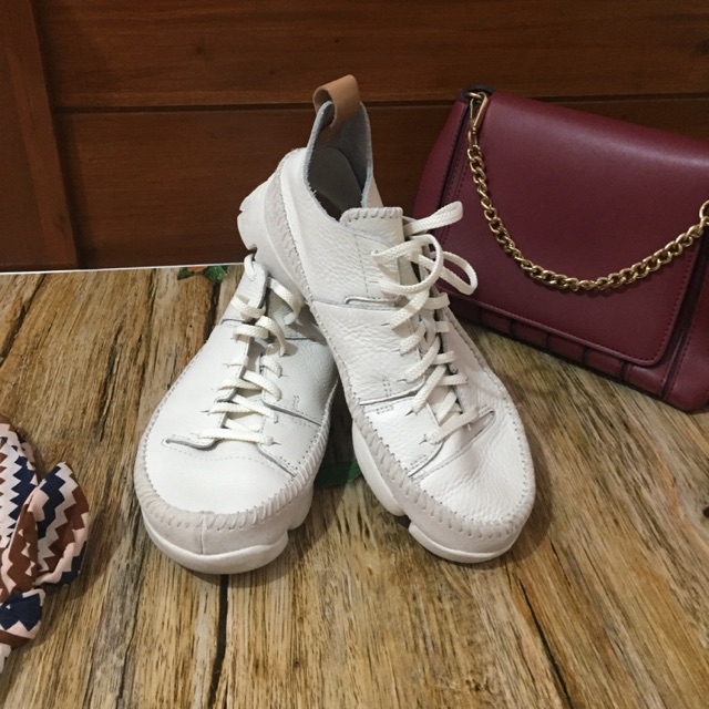Clarks vibram shoes | Shopee