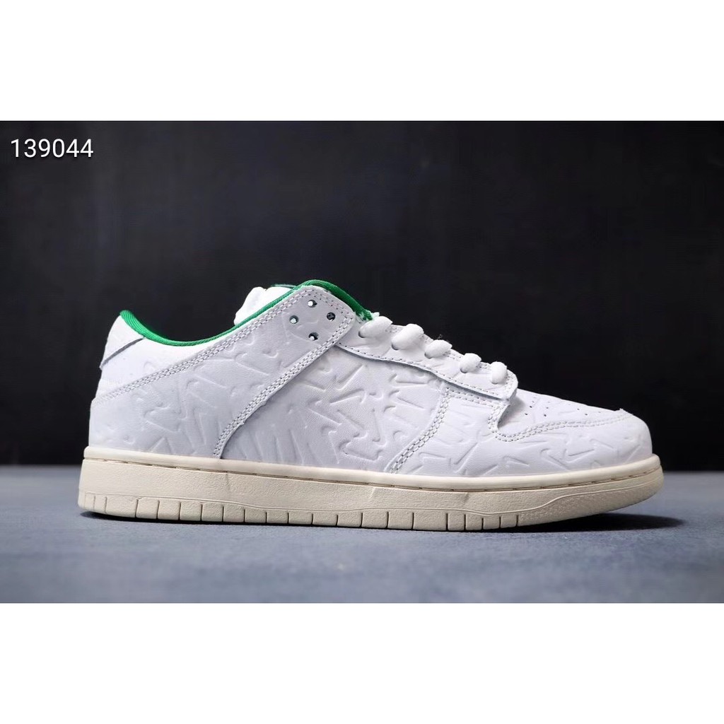 nike dunks low top