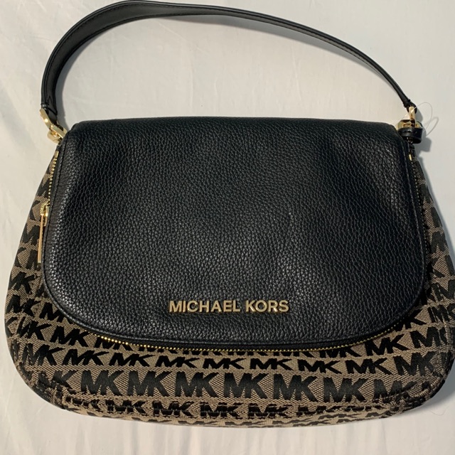 michael kors medium purse