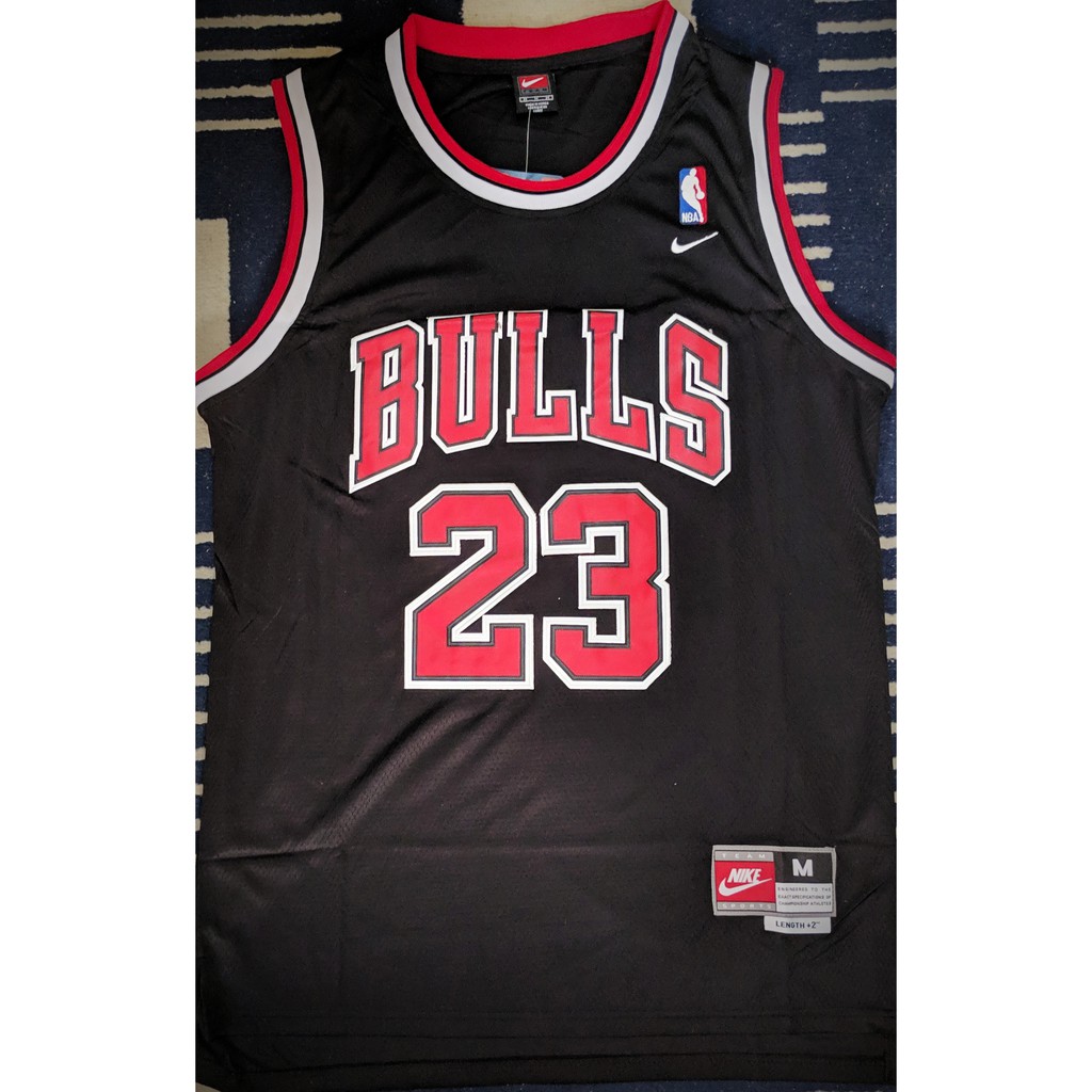 jordan bulls black jersey