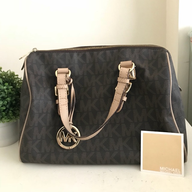 michael kors boston bag