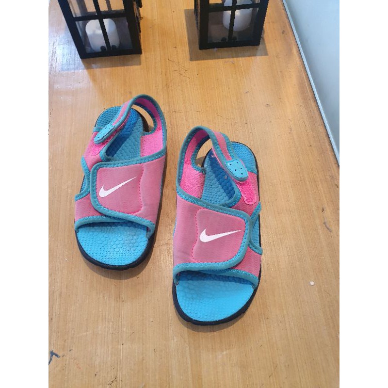old nike sandals