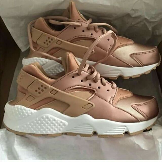 white and rose gold huaraches