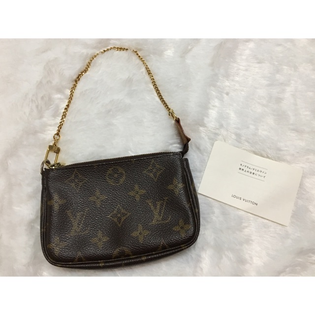 louis vuitton pochette price