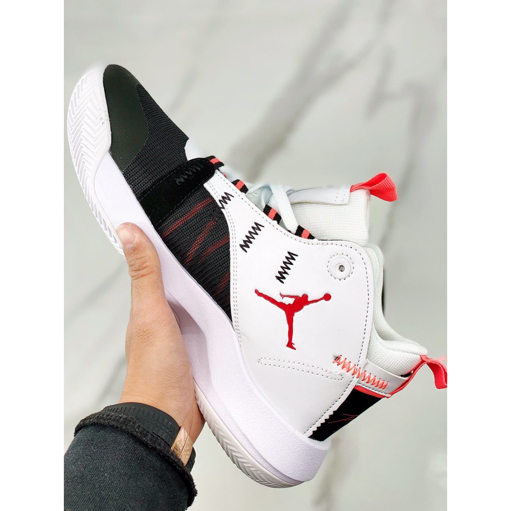 jumpman black and red