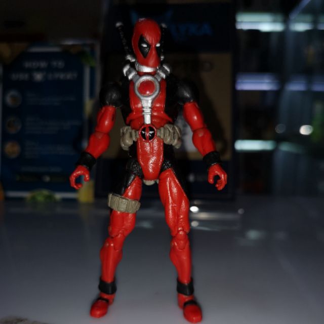 marvel universe deadpool figure