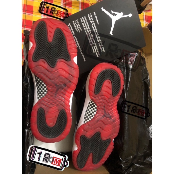 bred 11s deadstock