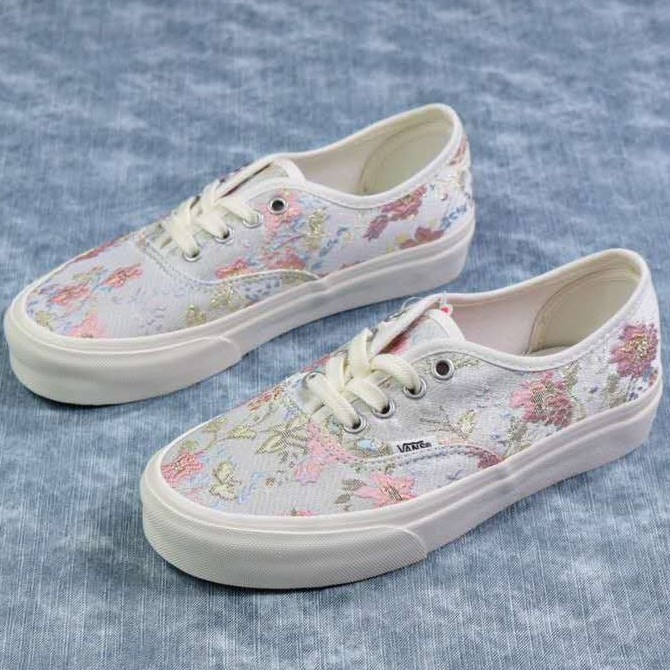 flower design shoes