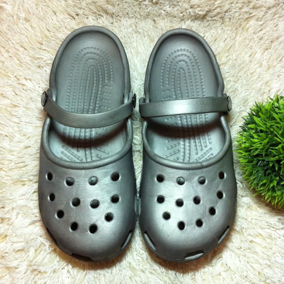 crocs w7 cm