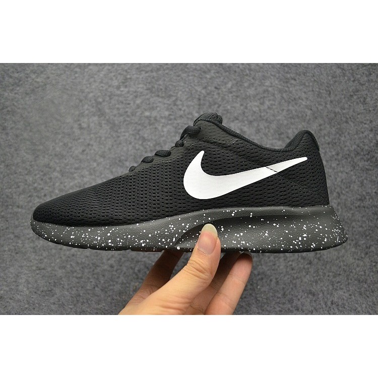 nike tanjun oreo