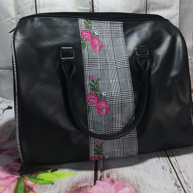 avon sling bag