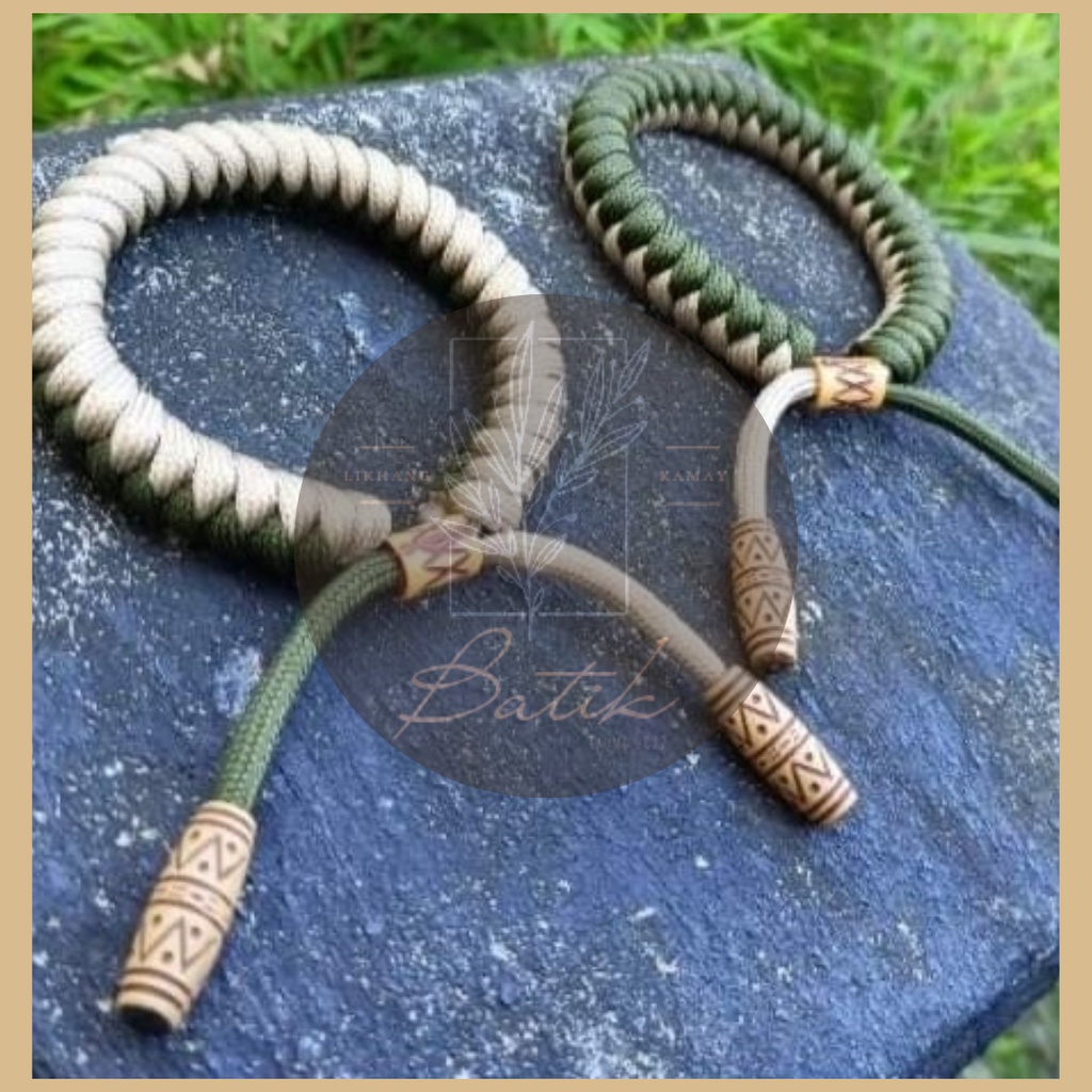 Handmade Parachord Bracelet  Snake knot Available in single and 2- toned color
