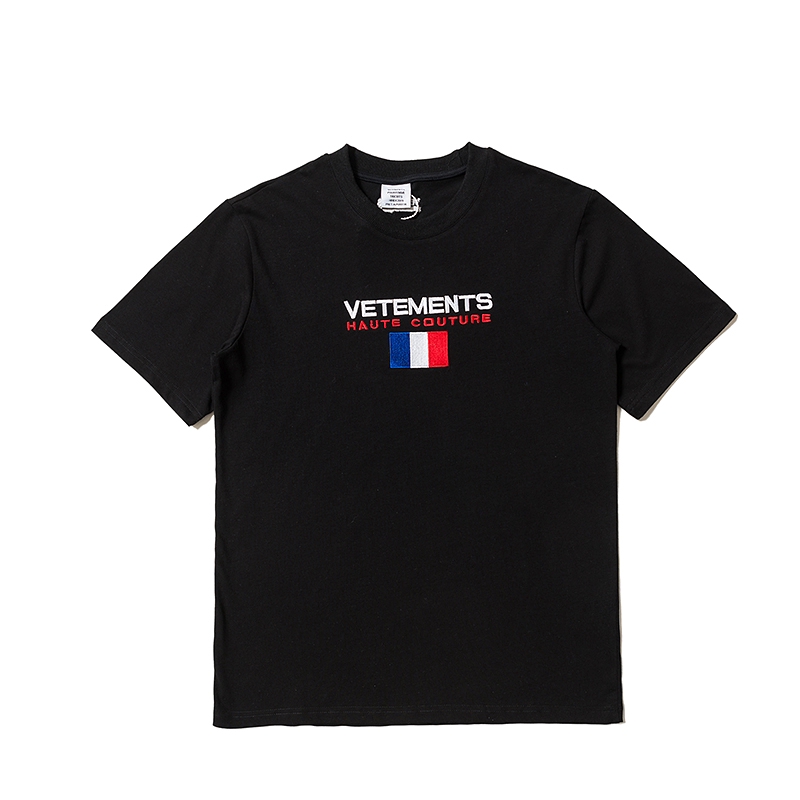 vetements tee