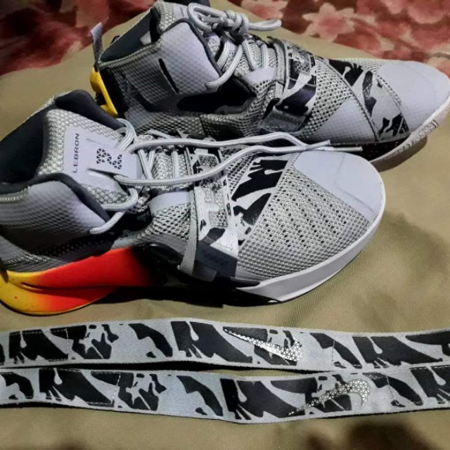 king lebron shoes