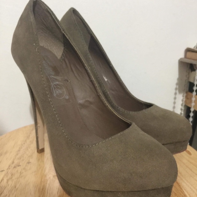 Timeless High Heels And Primadonna High Heels All In Size 37