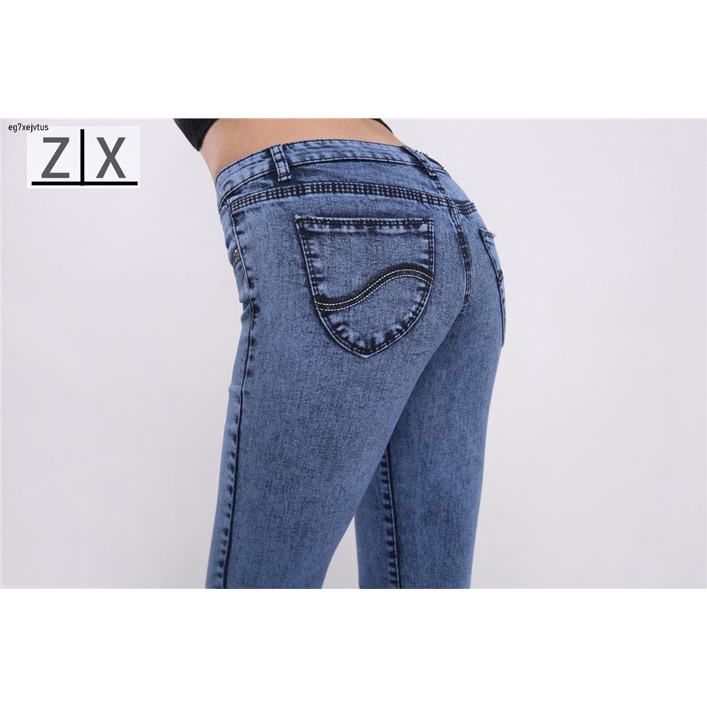 Jeans in sex in Bekasi