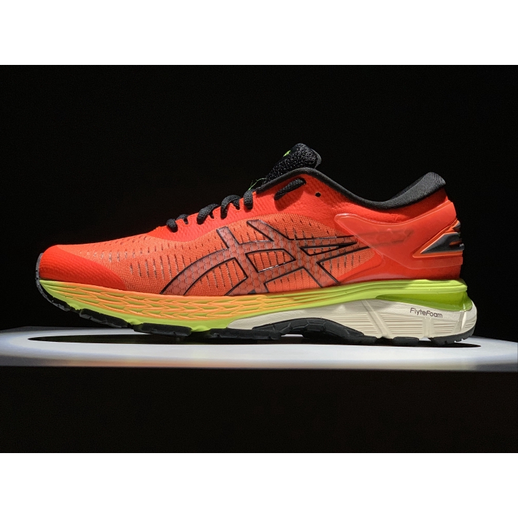 asics road running shoes