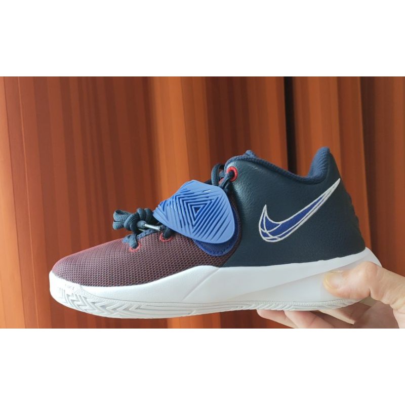 kyrie flytrap 4 reddit