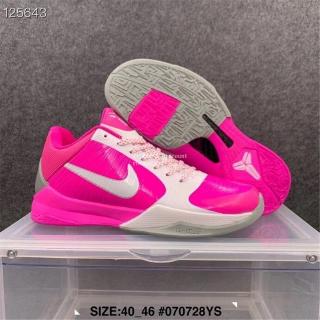 kobe bryant pink shoes