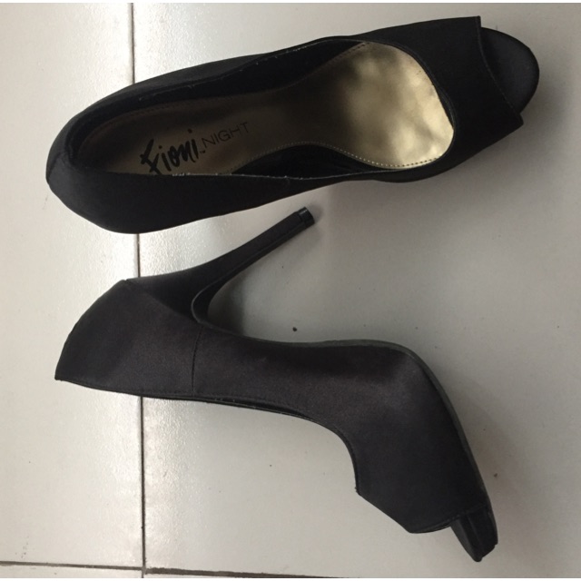 fioni heels