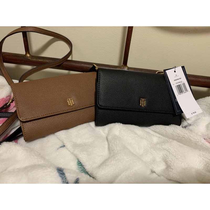 tommy hilfiger sling wallet