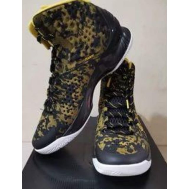 stephen curry rubber shoes