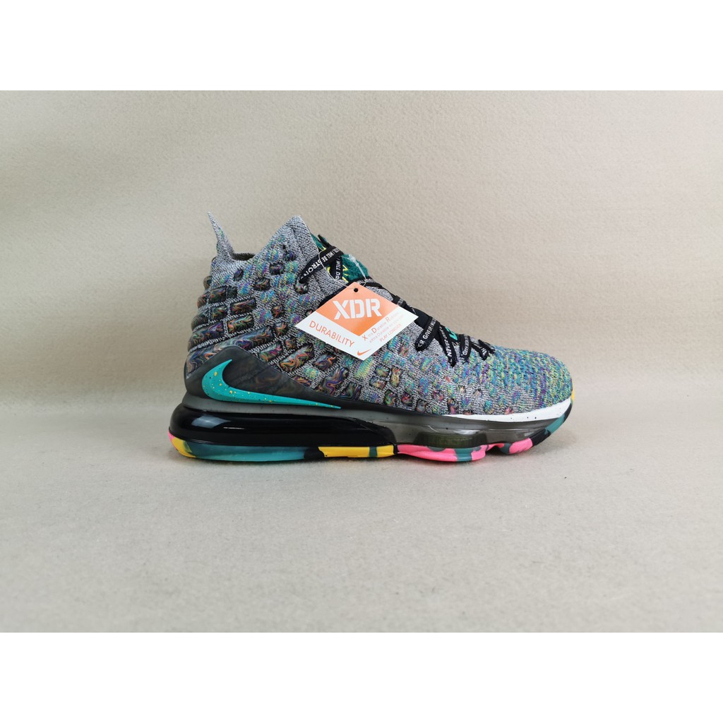 lebron james low tops